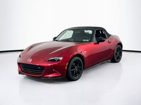Used 2019 MAZDA MX-5 Miata Sport RWD image 1