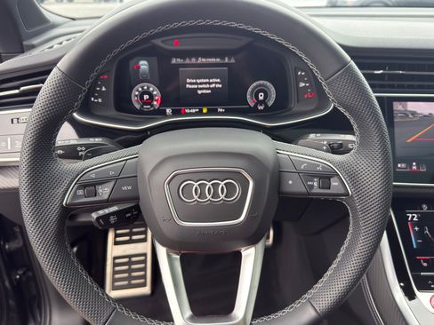 Used 2025 Audi SQ7 Prestige w/ Prestige Package AWD/4WD image 19