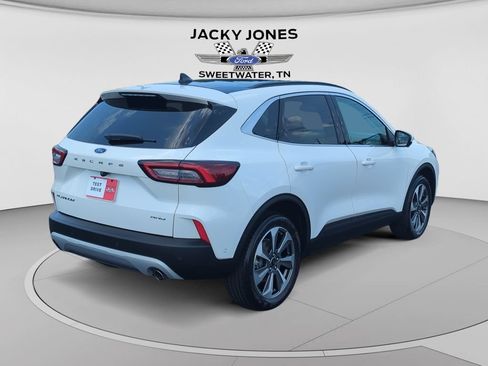 Used 2024 Ford Escape Platinum w/ Premium Technology Package AWD/4WD image 5