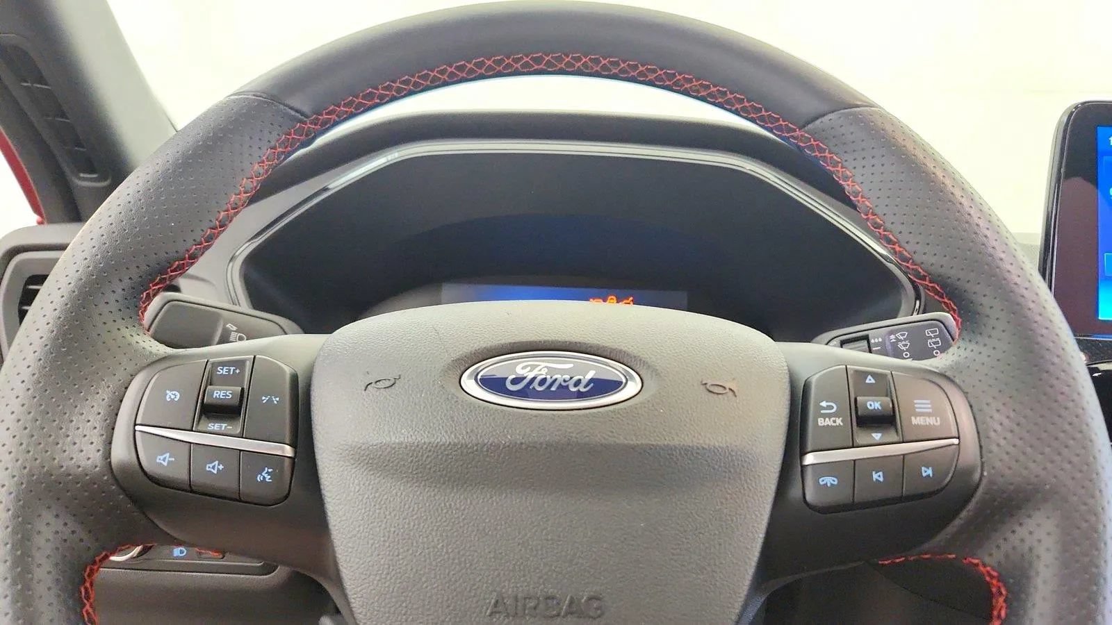 Used 2025 Ford Escape ST-Line FWD image 18