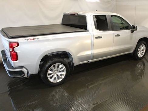 Used 2020 Chevrolet Silverado 1500 Custom w/ Custom Value Package AWD/4WD image 5