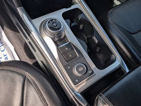 Used 2020 Ford Explorer Limited AWD/4WD image 9