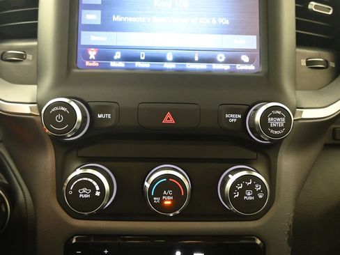 Used 2019 RAM 1500 Big Horn AWD/4WD image 28