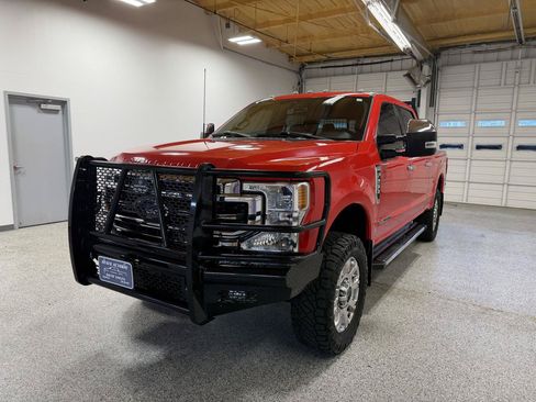 Used 2022 Ford F250 Lariat w/ Chrome Package AWD/4WD image 2