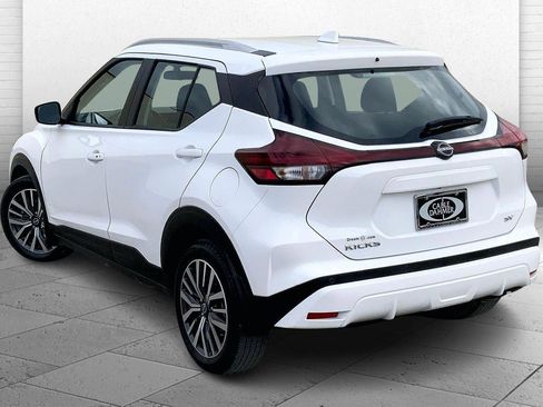 Used 2024 Nissan Kicks SV image 10