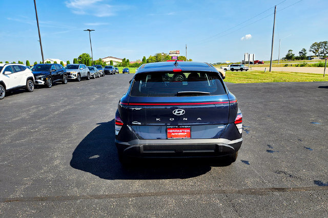 New 2027 Hyundai Kona SE AWD/4WD image 24