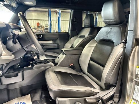 Used 2024 Ford Bronco Black Diamond image 12