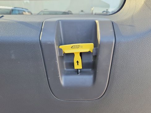 Used 2023 Ford Transit 350 XLT image 15