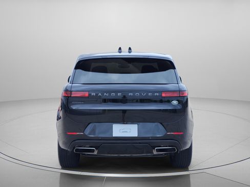 Used 2023 Land Rover Range Rover Sport SE Dynamic image 4