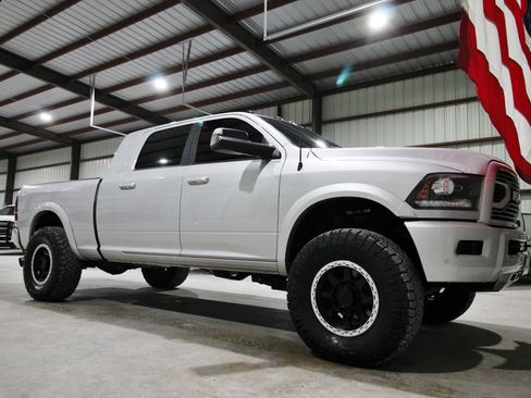 Used 2018 RAM 2500 Laramie w/ Sport Appearance Group AWD/4WD image 16