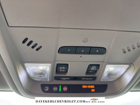 Used 2018 Chevrolet Equinox Premier image 14