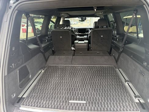 Used 2025 Jeep Grand Wagoneer L Series II Obsidian w/ Quick Order Packagew 28T image 11