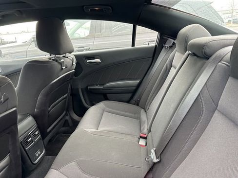Used 2019 Dodge Charger SXT w/ Driver Confidence Group image 9