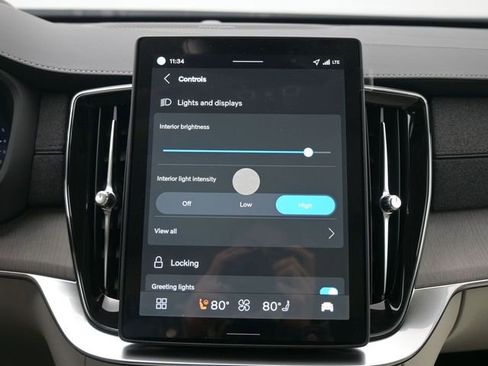 New 2026 Volvo XC90 B6 Ultra w/ Protection Package image 17