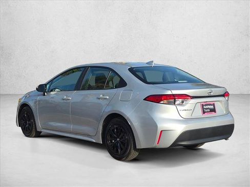 Used 2026 Toyota Corolla LE FWD image 7