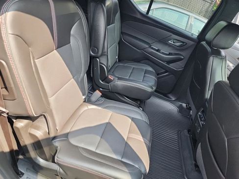 Used 2022 Chevrolet Traverse RS w/ LPO, Floor Liner Package AWD/4WD image 39