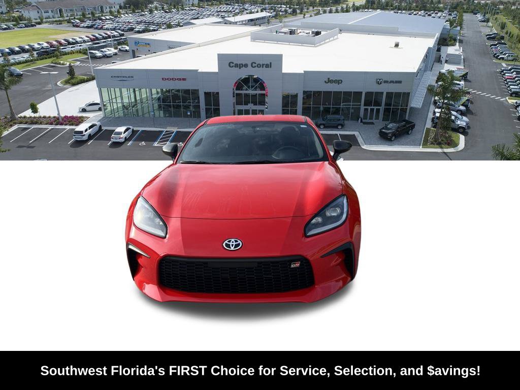 Used 2026 Toyota GR86 w/ Performance Package RWD image 2