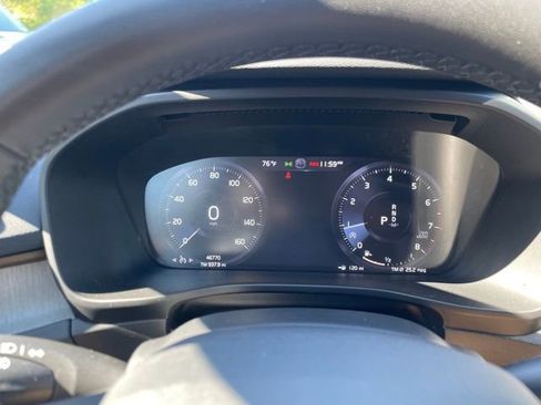 Used 2022 Volvo XC40 T5 Inscription w/ Climate Package image 33