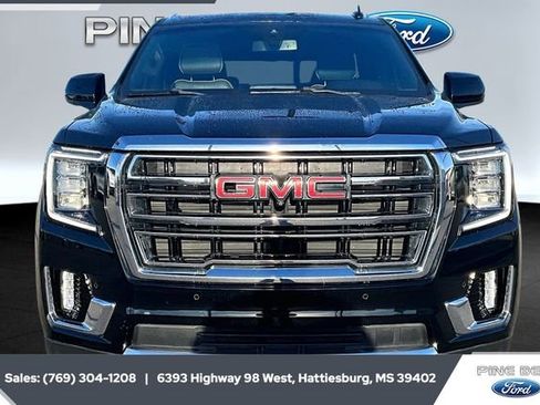 Used 2022 GMC Yukon SLT w/ SLT Luxury Package image 3