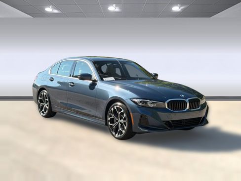 New 2026 BMW 330i Sedan w/ Convenience Package RWD image 7