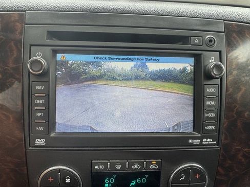 Used 2011 GMC Sierra 2500 Denali w/ Suspension Package, Off-Road image 43