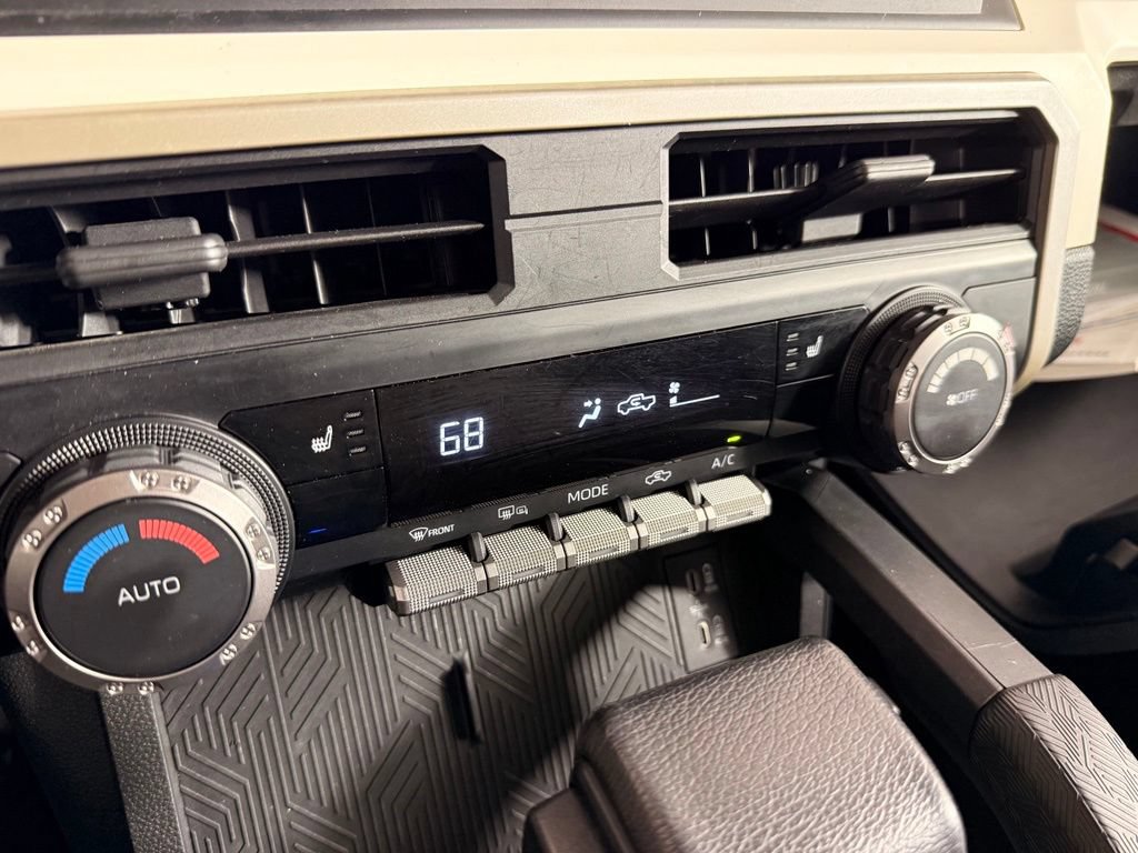 Used 2024 Toyota Tacoma TRD Off-Road AWD/4WD image 26