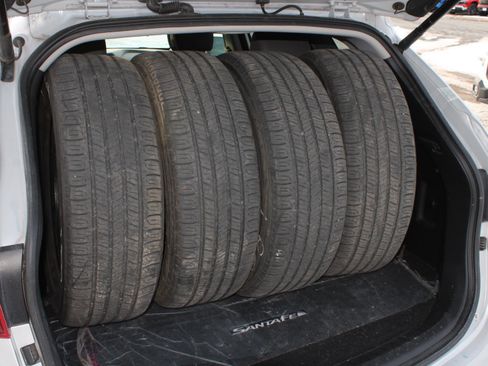 Used 2018 Hyundai Santa Fe Sport w/ 2.4L Tech Package 04 image 8