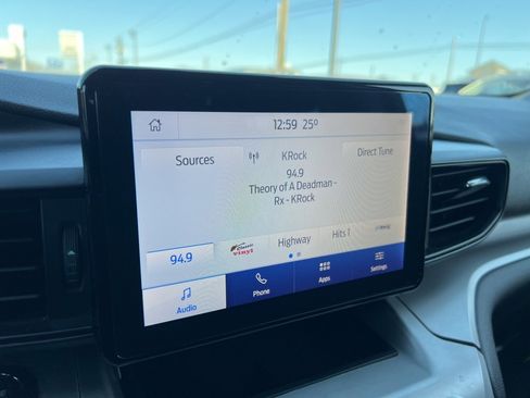 Used 2020 Ford Explorer XLT w/ Comfort Package image 12