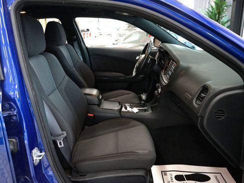 Used 2019 Dodge Charger SXT w/ Blacktop Package AWD/4WD image 43