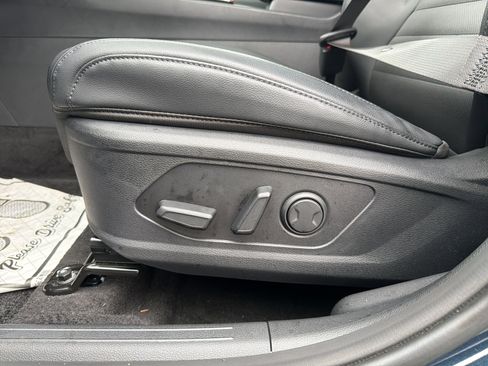 Used 2025 Kia Sportage SX Prestige image 12