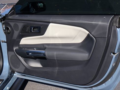 Used 2024 Ford Mustang GT Premium image 15