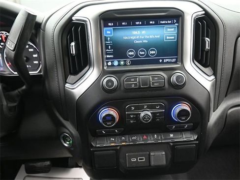 Used 2022 Chevrolet Silverado 1500 LT w/ Safety Package image 10