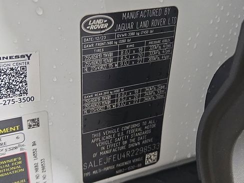 Used 2024 Land Rover Defender 130 S image 30