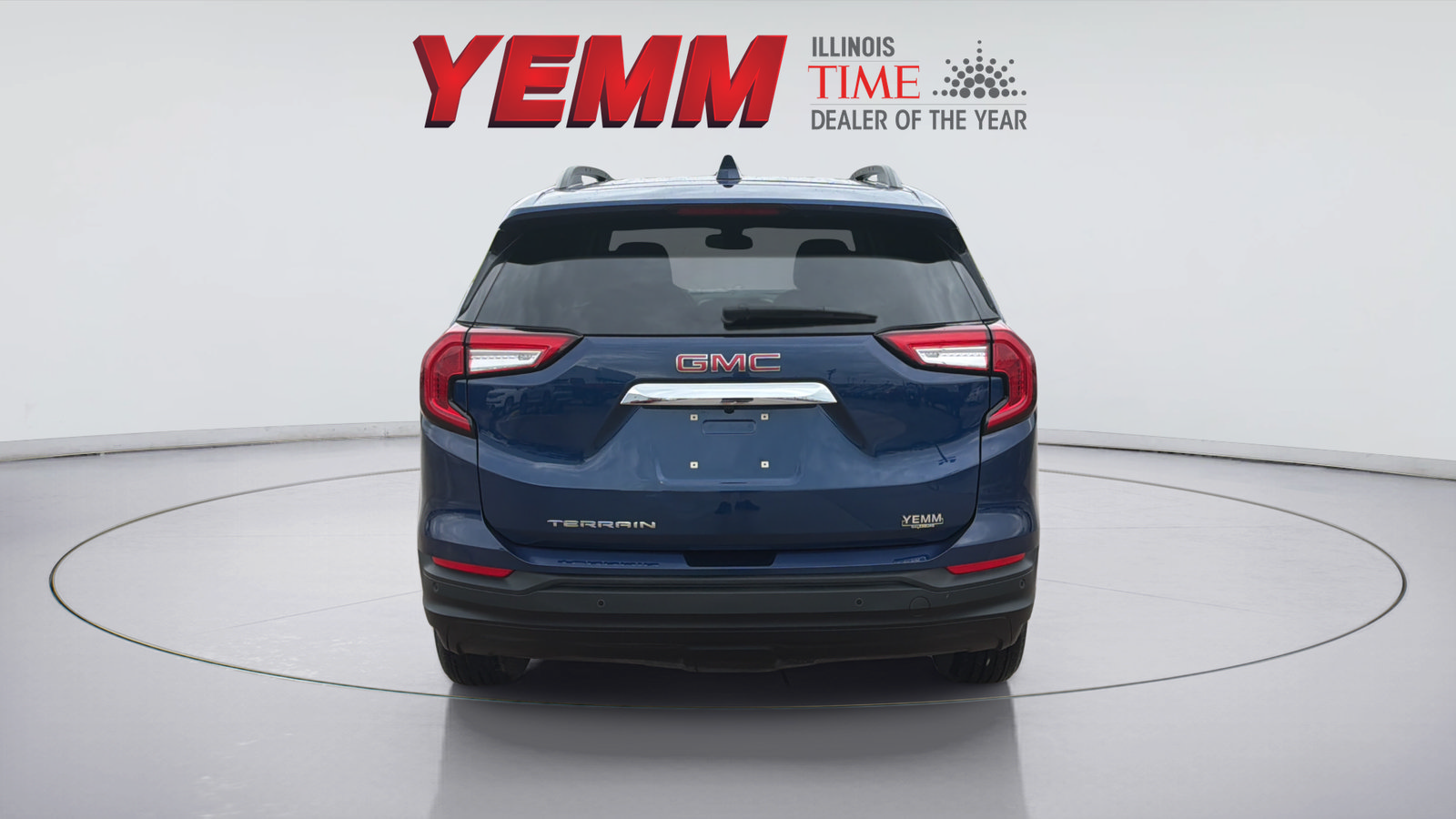Used 2023 GMC Terrain SLE w/ Driver Convenience Package FWD image 10