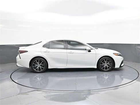 Used 2023 Toyota Camry SE image 24