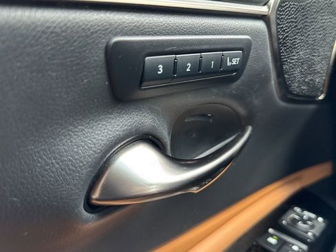 Used 2022 Lexus ES 300h Ultra Luxury w/ Accessory Package 2 FWD image 37