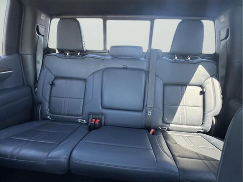 Used 2022 Chevrolet Silverado 1500 High Country image 28