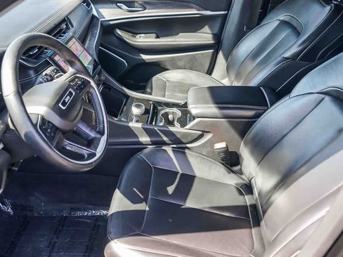 Used 2021 Jeep Grand Cherokee L Limited image 11