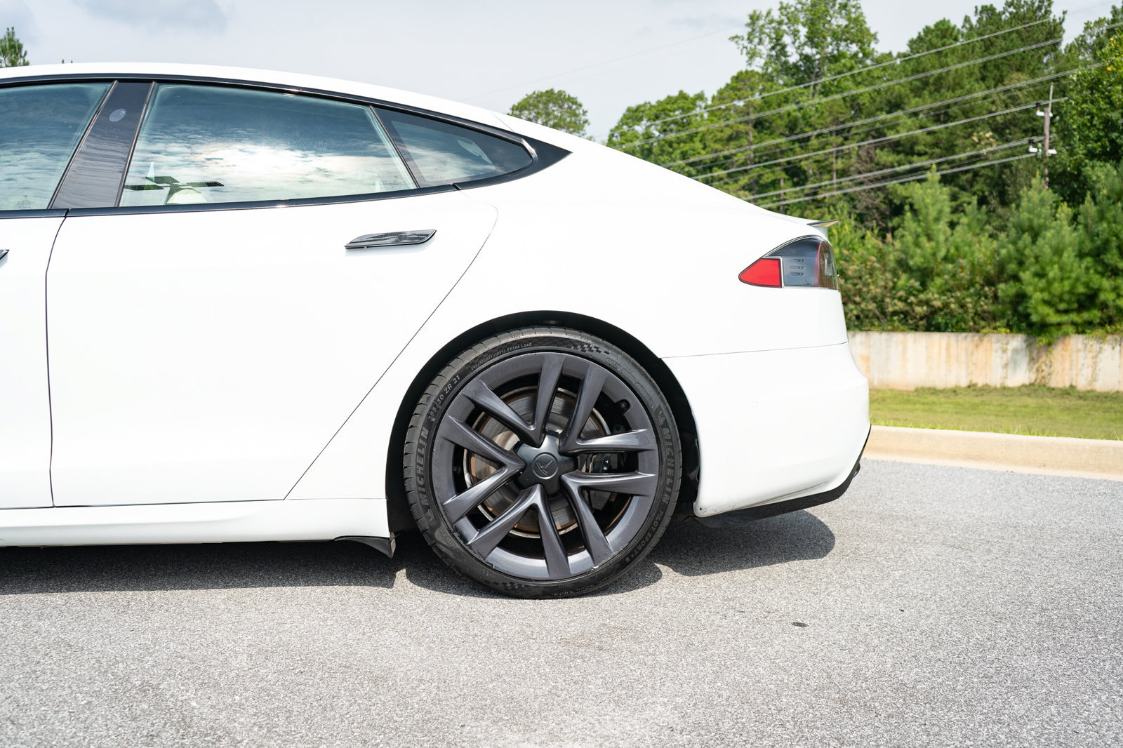 Used 2021 Tesla Model S Plaid AWD/4WD image 13