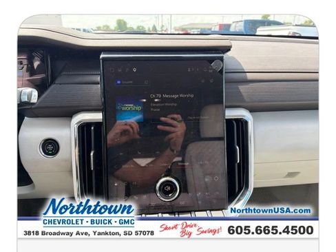 Used 2024 GMC Acadia Denali AWD/4WD image 16