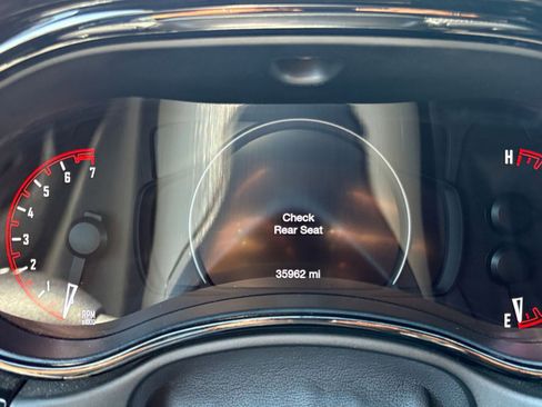 Used 2024 Dodge Durango SXT image 34