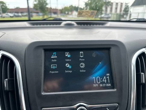 Used 2018 Chevrolet Equinox LT FWD image 11