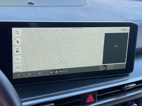 Certified 2025 Kia Sorento EX w/ EX Panoramic Sunroof Package image 25