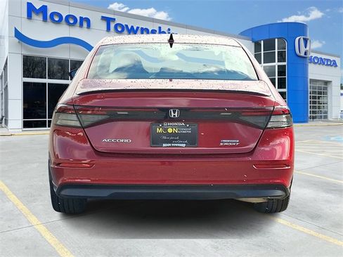 Used 2024 Honda Accord Sport image 5