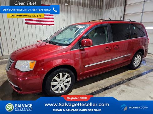 Used 2014 Chrysler Town & Country Touring FWD image 1