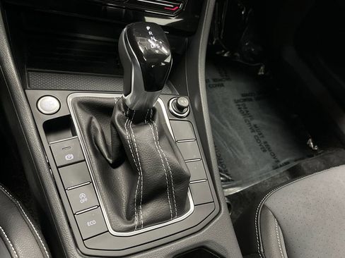 Used 2025 Volkswagen Jetta SE image 21