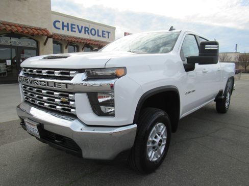 Used 2023 Chevrolet Silverado 2500 LT image 1
