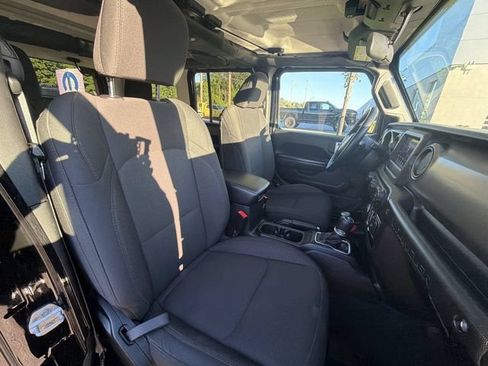 Used 2020 Jeep Wrangler Unlimited Sport AWD/4WD image 24