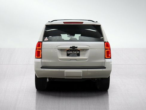 Used 2016 Chevrolet Tahoe LT w/ Luxury Package AWD/4WD image 4