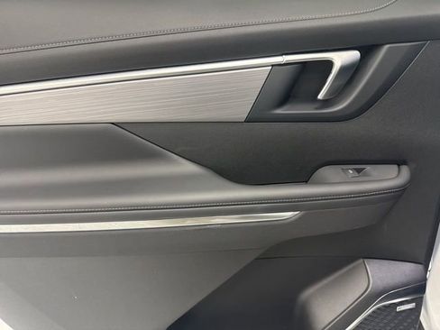 Used 2025 Buick Enclave Preferred image 24